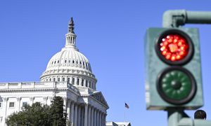Senat USA odrzuca projekt budżetu. Groźba częściowego shutdownu