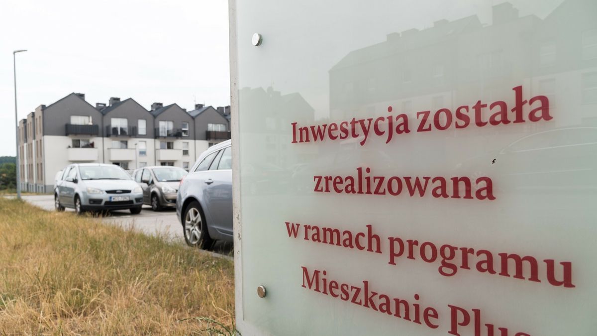 Osiedle Mieszkanie Plus w Gdyni
17.06.2023 Gdynia Kacze Buki Program rzadowy osiedle mieszkaniowe Mieszkanie Plus sklada sie z 6 budynkow z 172 mieszkaniami zbudowane przez PFR Nieruchomosci 
Fot. Wojciech Strozyk/REPORTER
Wojciech Strozyk/REPORTER