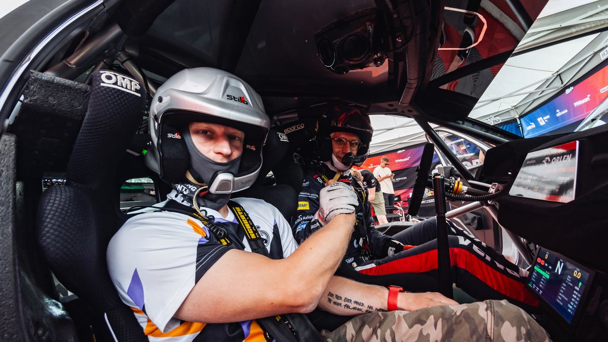 Materiały prasowe / Na zdjęciu: Łukasz Kuczera (z lewej) i Mikołaj Marczyk