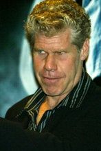 Ron Perlman nie bawi się w "Hobbita"