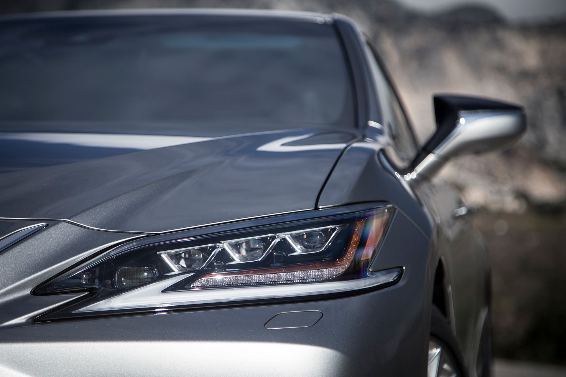 Lexus ES 300h (2019) (fot. Mateusz Żuchowski)