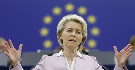 Europarlament przyjął rezolucję ws. decyzji KE o polskim KPO