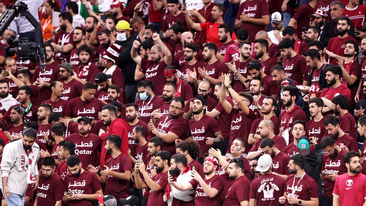 AL KHOR, QATAR - NOVEMBER 29: Qatar fans show their support during the FIFA World Cup Qatar 2022 Group A match between Netherlands and Qatar at Al Bayt Stadium on November 29, 2022 in Al Khor, Qatar. (Photo by Julian Finney/Getty Images)