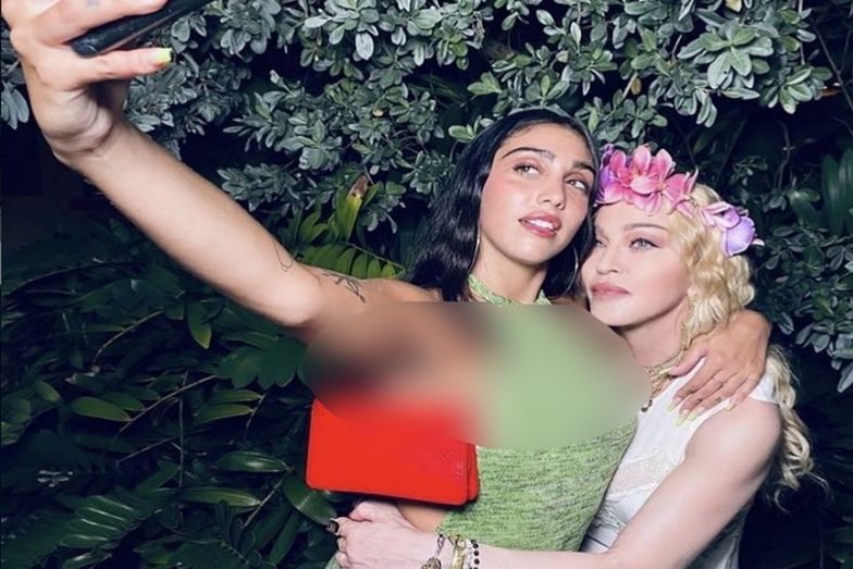Córka Madonny zrobiła selfie z mamą. Zdjęcie oburzyło internautów