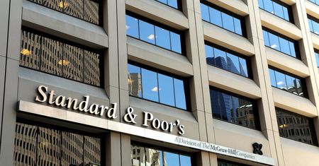 Agencja S&P podwyższyła rating Polski. Większość ekonomistów nie spodziewała się tego