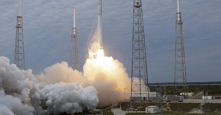 Kosmiczny statek Dragon z opóźnieniem dotrze na ISS
