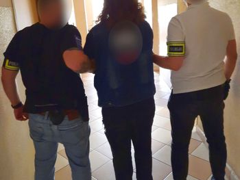 Grodzisk Mazowiecki: Właściciel biura podróży i jego pracownicy wyłudzili setki tysięcy złotych od firm ubezpieczeniowych