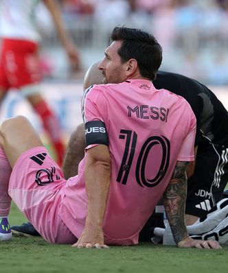 Messi po 11 minutach musiał zejść z boiska. Tak zareagował