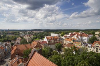 Pogoda w Olsztynie. Prognoza na niedzielę 12 października. Przyjemna aura i lekki deszcz