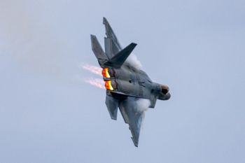 F-22 wycofane. Nie będzie przelotu nad Super Bowl