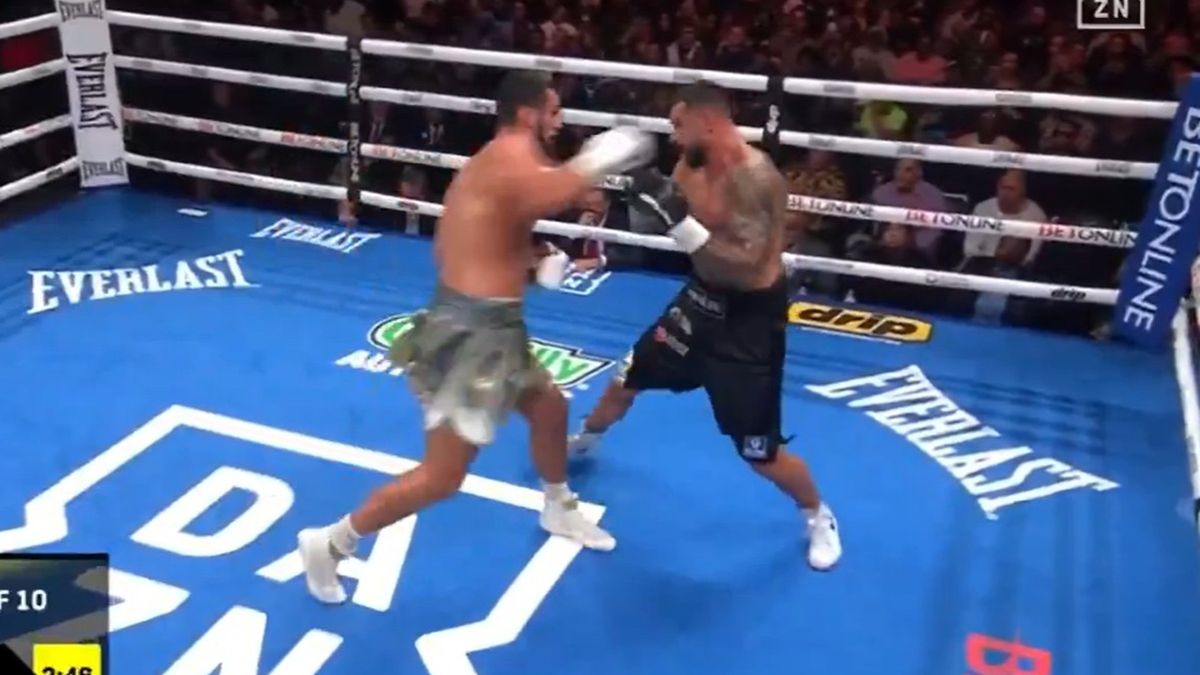 Twitter / Guido Vianello wygrywa z Alexisem Barriere