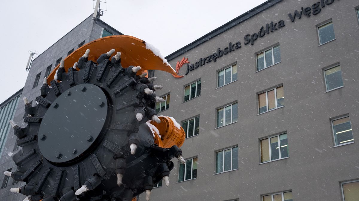 Dyrektor z JSW nie stracił pracy ale został ukarany degradacją