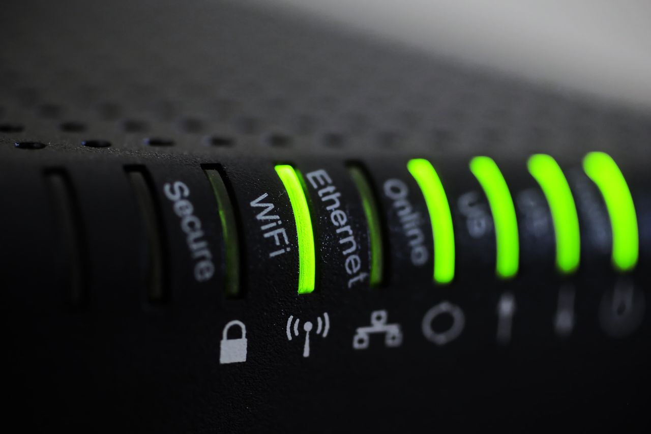 Ofensywne bezpieczeństwo sieci Wi-Fi: ataki na WPA i WPA2