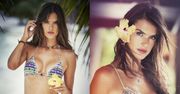 Alessandra Ambrosio pozuje w kostiumach kąpielowych