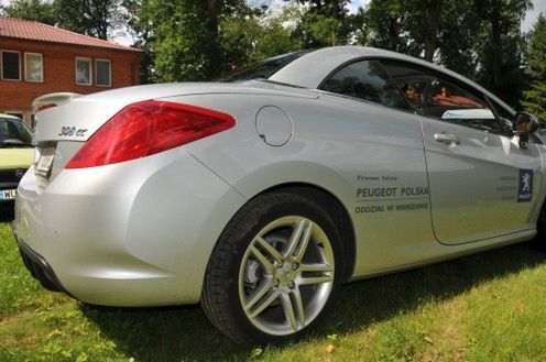 Peugeot 308 CC - najbardziej gadżeciarski samochód roku? 8