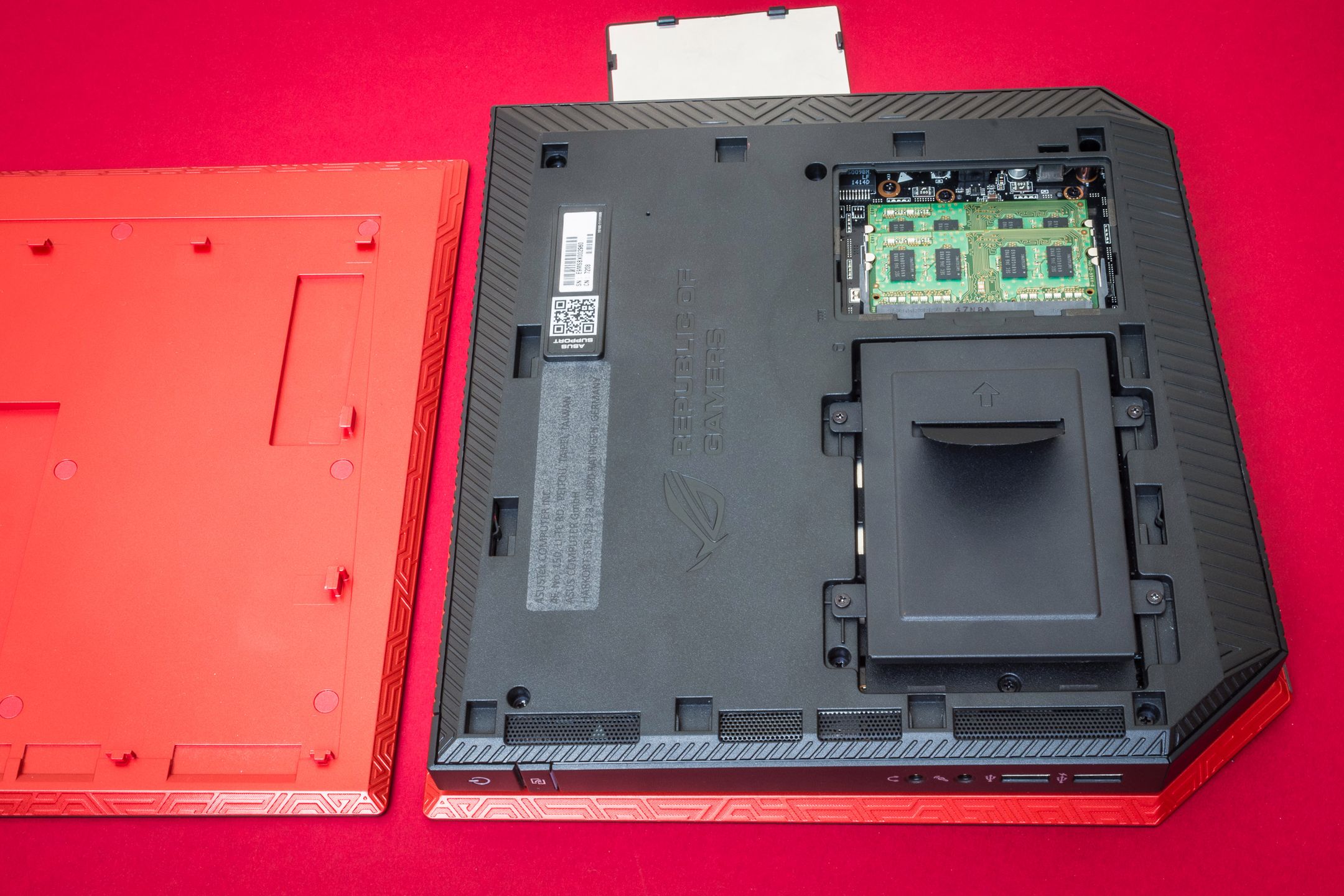 Test komputera ASUS ROG GR8 – czy konsole mogą bać się pecetów? 4