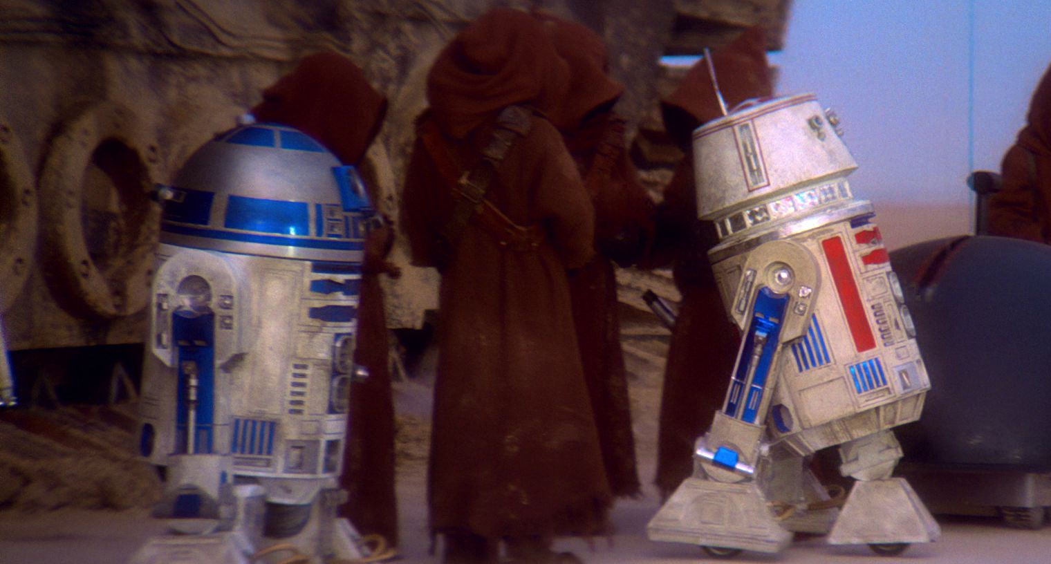 R2-D2 i R5