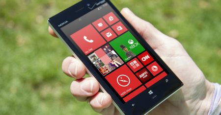 Zabawa w smartfony kosztowała Microsoft miliardy