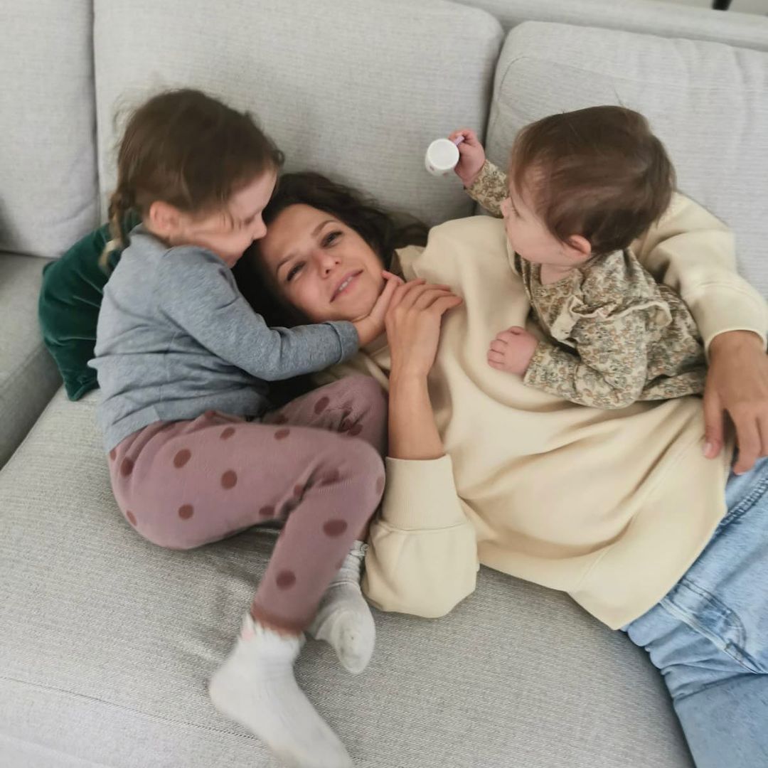Anna Lewandowska z Klarą i Laurą