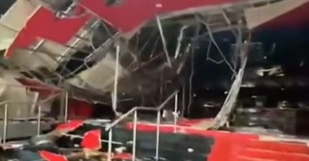 Zawalił się sufit. Dramatyczne chwile w galerii. Pokazali nagrania