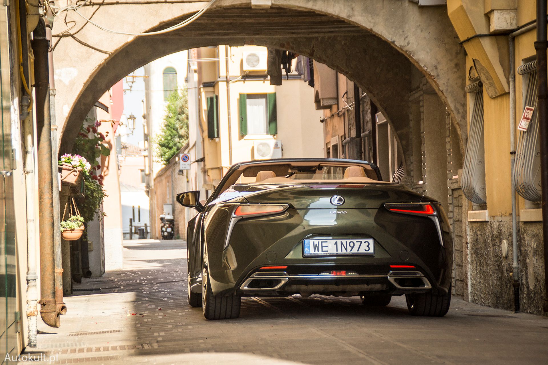 Lexus LC500 Convertible (2021)