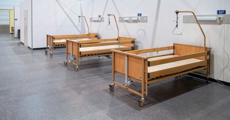 Koronawirus w Polsce. Wrocław i Dolny Śląsk. Prawie 16 tys. nowych zakażeń. Znów sporo zgonów - aż 580