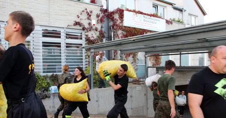 Hospicjum im. Małego Księcia w Lublinie prosi o pomoc. Potrzeba silnych rąk do załadunku 11 ton nakrętek