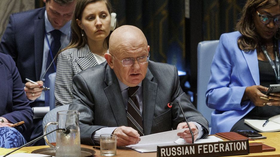 UN Security Council to vote on US-backed Gaza ceasefire resolution
epa11402983 Russian Federation Ambassador Vasily Nebenzya speaks after abstaining from the draft resolution on a ceasefire in Gaza during a meeting at UN Headquarters in New York, New York, USA, 10 June 2024. The council ultimately passed a resolution by the United States that supports a plan presented by US President Joe Biden for a ceasefire in the Israel-Gaza conflict.  EPA/SARAH YENESEL 
Dostawca: PAP/EPA.
SARAH YENESEL