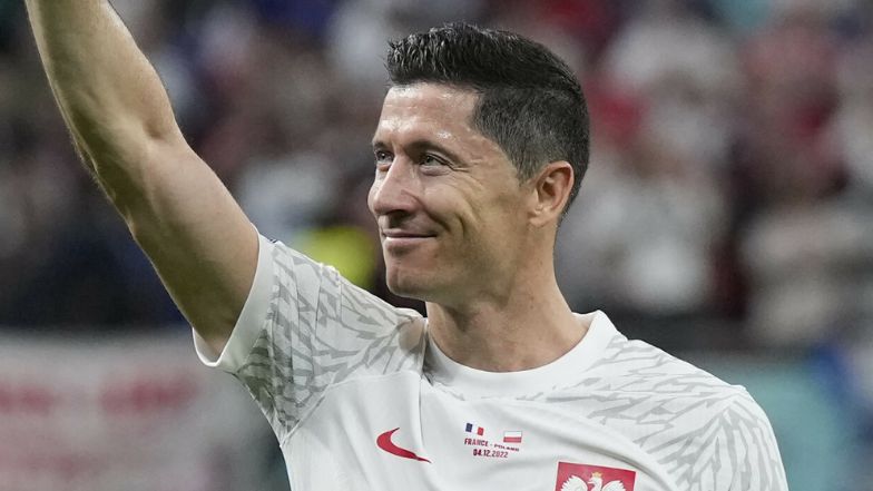 Robert Lewandowski podziękował kibicom. Gwiazdy gratulują kapitanowi polskiej drużyny: "Ten oddech po karnym... DZIĘKUJEMY"