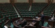 Mejza przemawia do pustej sali w Sejmie. "Nic lepszego dzisiaj nie zobaczycie"