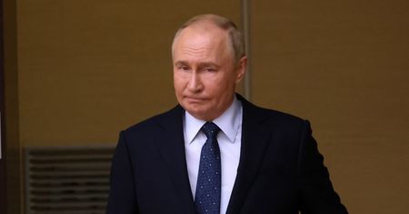 Putin ma problem. Taniejąca rosyjska ropa zagrożeniem dla budżetu