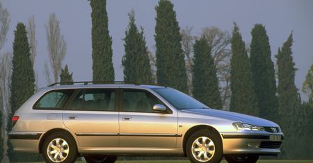 Peugeot 406 to ulubieniec taksówkarzy. Auto nie do zdarcia