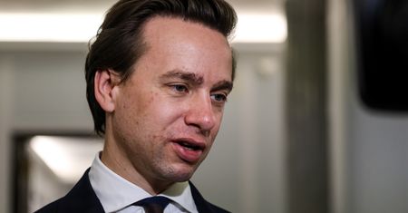 Bosak przyłapany na kłamstwie. Tłumaczy się "ochroną prywatności"