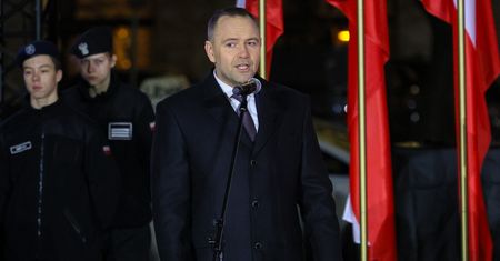 "Nie był mniejszym złem". Nawrocki ostro o stanie wojennym