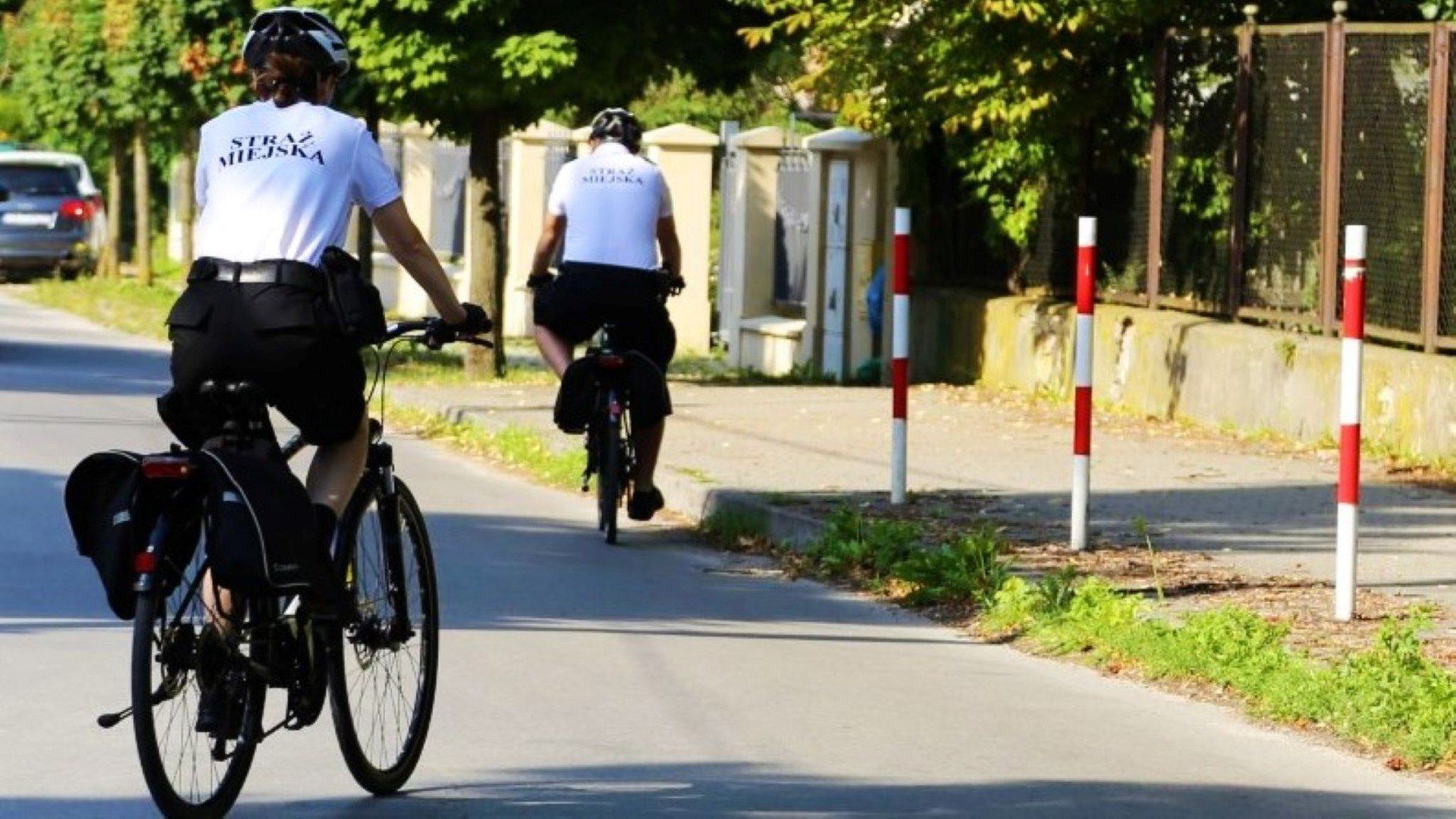 Patrole rowerowe mają na celu zwiększenie skuteczności działań prewencyjnych oraz poprawę bezpieczeństwa w miejscach, do których pojazdy służbowe nie zawsze mają dostęp.