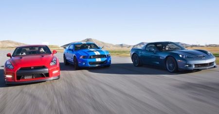 Daleki Wschód kontra Zachód | Nissan GT-R vs Shelby GT500 vs Corvette Z06 [wideo]