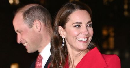 Problemy ze zdrowiem królowej Elżbiety sprzyjają Kate Middleton? "W końcu może się WYKAZAĆ"