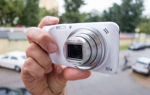 Galaxy S5 Zoom, LG G Watch na zdjęciu i zagadka HTC 1