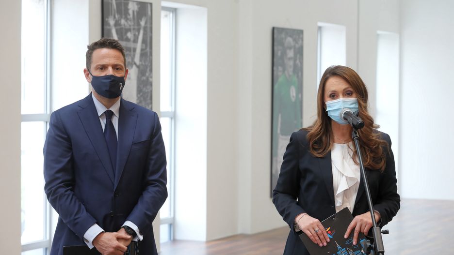 Warszawa. Konferencja dot. miejskiego programu szczepień powszechnych "Warszawa szczepi"