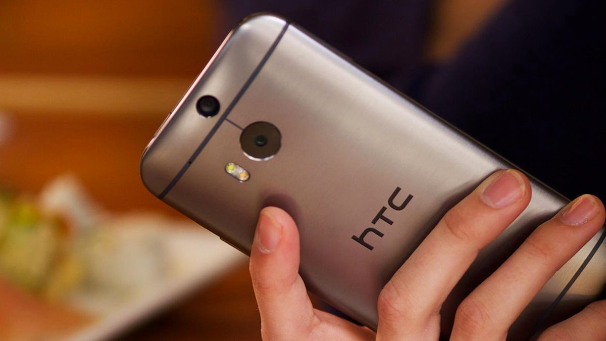HTC One (M8), czyli podwójny aparat, który wyprzedził swoje czasy [Podróż w czasie] 1