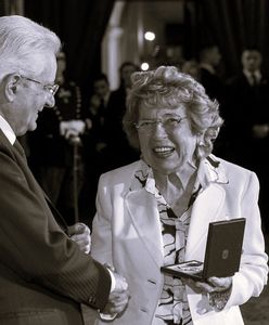 Zrewolucjonizowała edukację. Nie żyje Mamma Erasmus