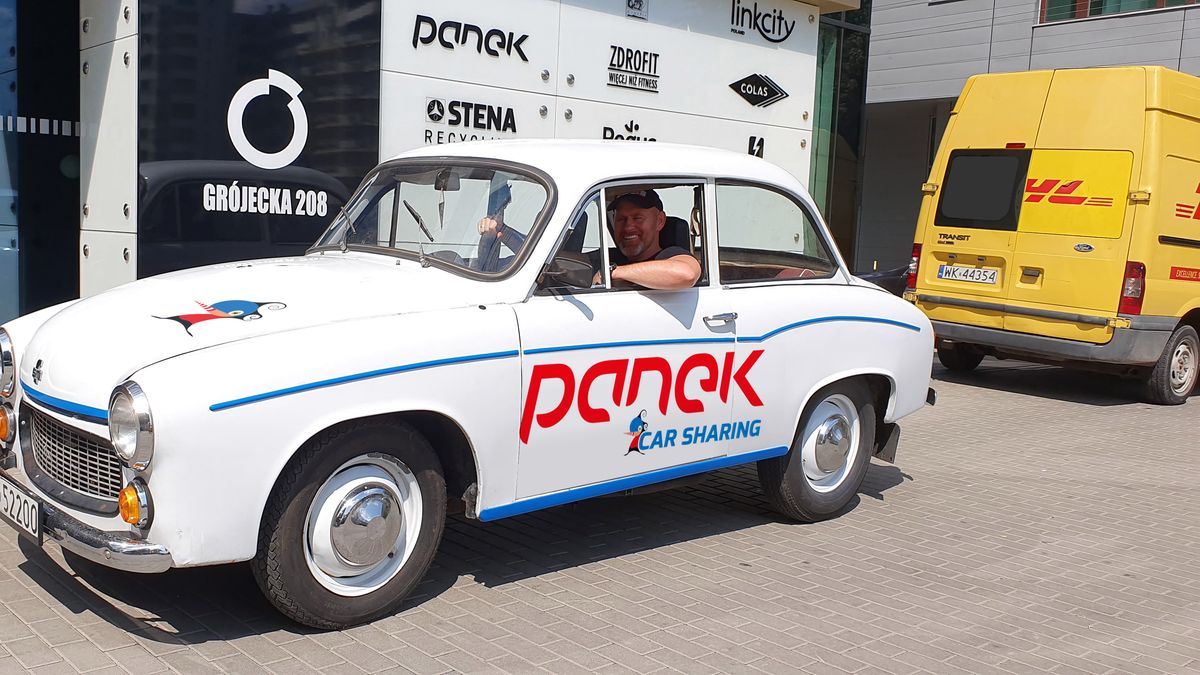 1 kwietnia 2019 roku firma Panek zapowiedziała uzupełnienie floty o Syrenę. Początkowo nikt w to nie uwierzył.