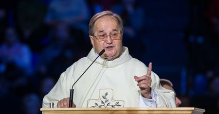 Radio Maryja wydało oświadczenie ws. "ostatnich ataków na o. Rydzyka"