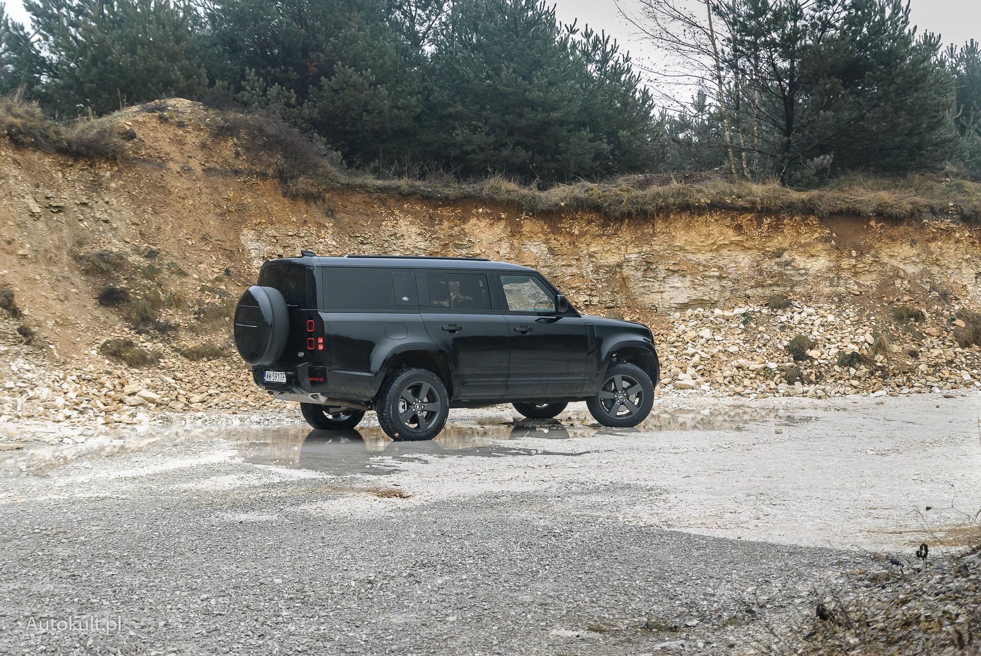 Land Rover Defender 130