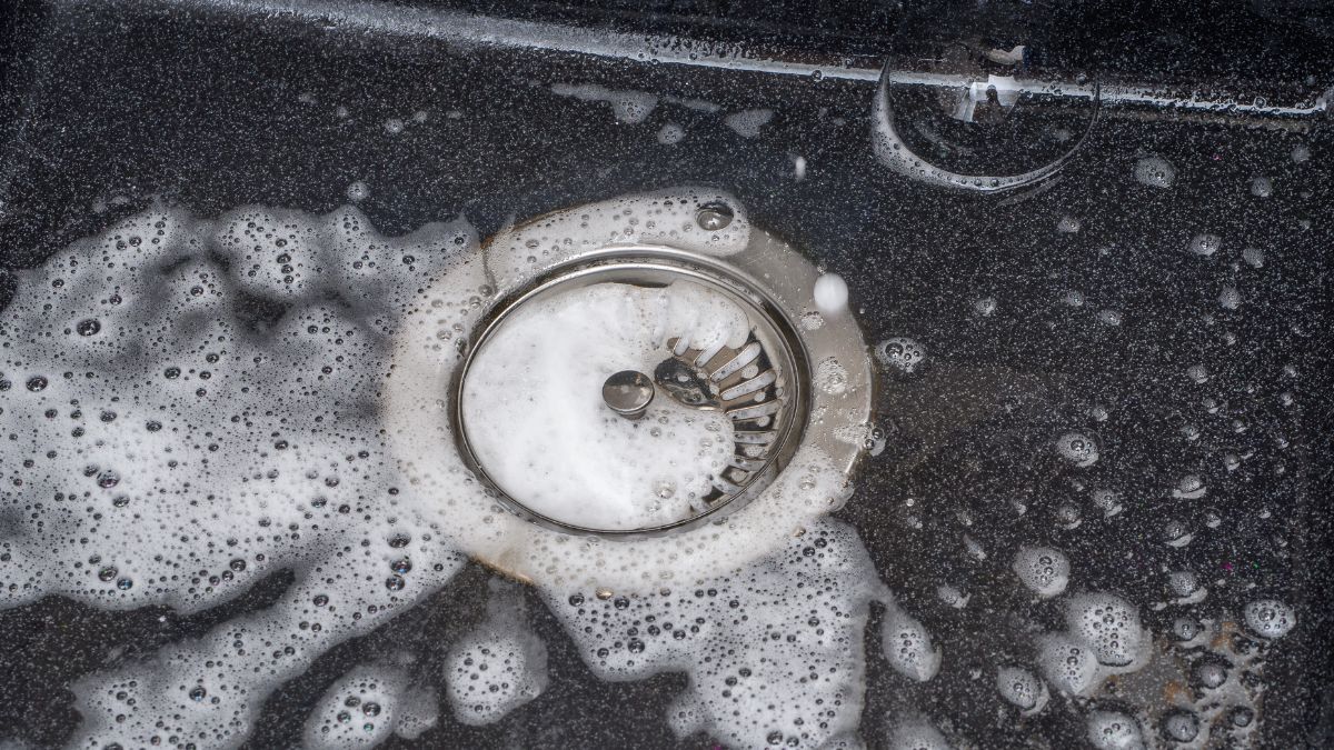 Jak wyczyścić zlew kuchenny?