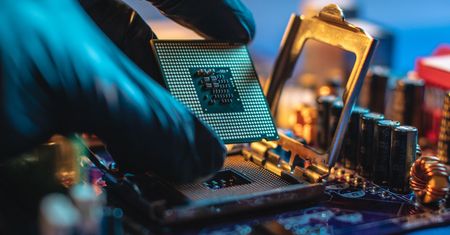 Walka na rynku procesorów - które modele Intel i AMD są najpopularniejsze?