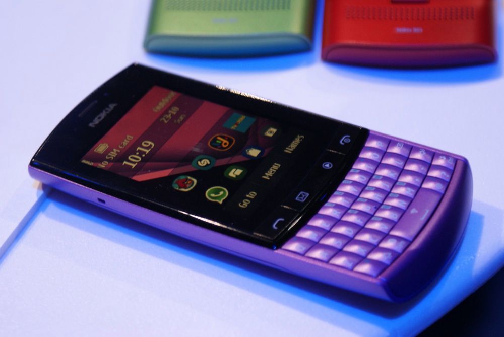 Nokia Asha 303 #1