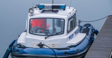 Tragedia na Jeziorze Rożnowskim. 42-latkę odnaleziono na głębokości około 10 metrów