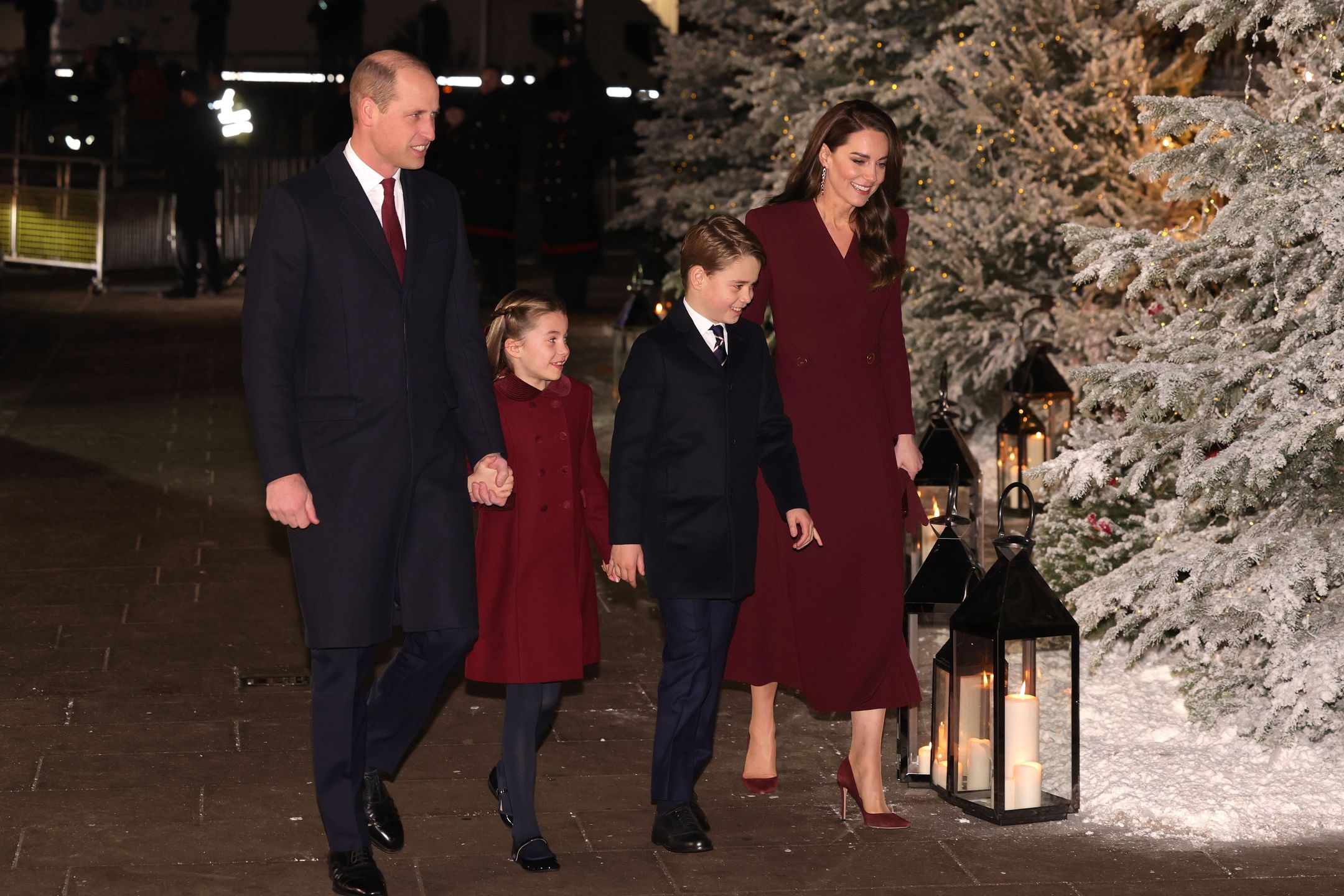 Kate Middleton i książę William przybywają na świąteczny koncert w Westminster Abbey