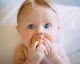 Skuteczne metody na ząbkowanie u niemowląt